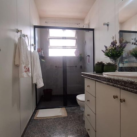 Apartamento para alugar com 220m², 4 quartos e 1 vagaBanheiro 