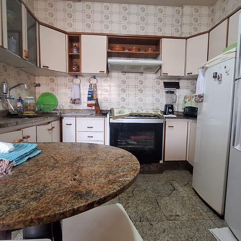 Apartamento para alugar com 220m², 4 quartos e 1 vagaCozinha 