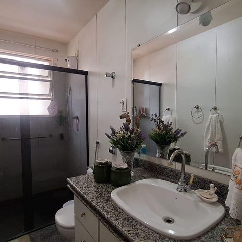 Apartamento para alugar com 220m², 4 quartos e 1 vagaBanheiro 