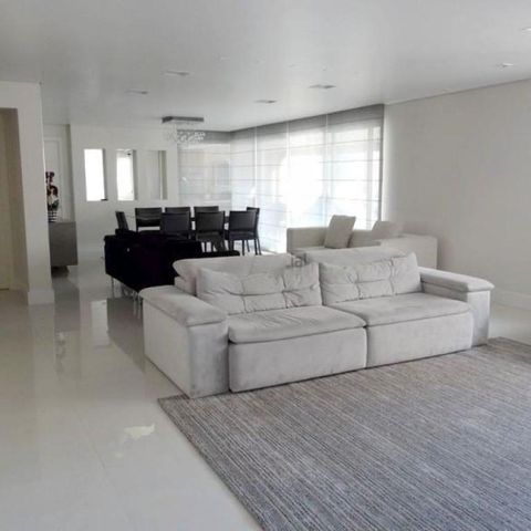 Apartamento à venda com 224m², 3 quartos e 4 vagas
