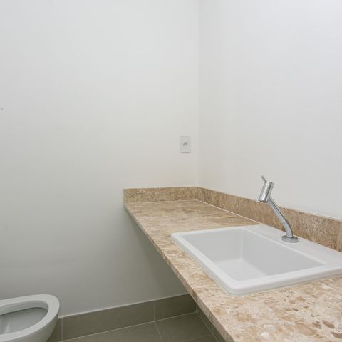 Apartamento à venda com 122m², 3 quartos e 2 vagasBanheiro da Suíte 1