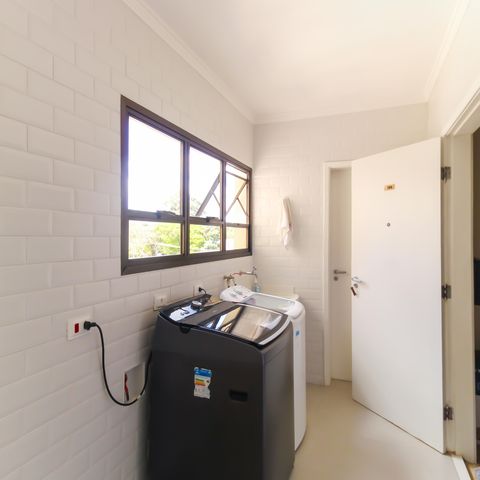Apartamento à venda com 150m², 4 quartos e 3 vagas Apartamento à venda com 150m², 4 quartos e 3 vagasÁrea de Serviço