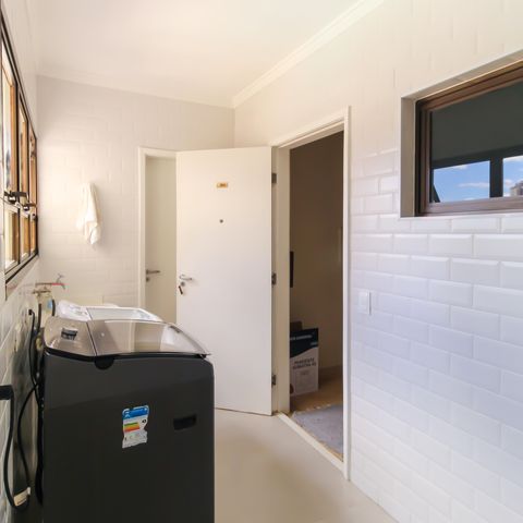 Apartamento à venda com 150m², 4 quartos e 3 vagas Apartamento à venda com 150m², 4 quartos e 3 vagasÁrea de Serviço