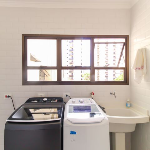 Apartamento à venda com 150m², 4 quartos e 3 vagas Apartamento à venda com 150m², 4 quartos e 3 vagasÁrea de Serviço