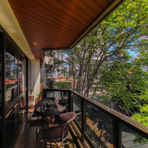Apartamento à venda com 150m², 4 quartos e 3 vagas Apartamento à venda com 150m², 4 quartos e 3 vagasVaranda