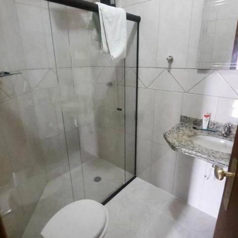 Casa à venda com 241m², 3 quartos e 4 vagas