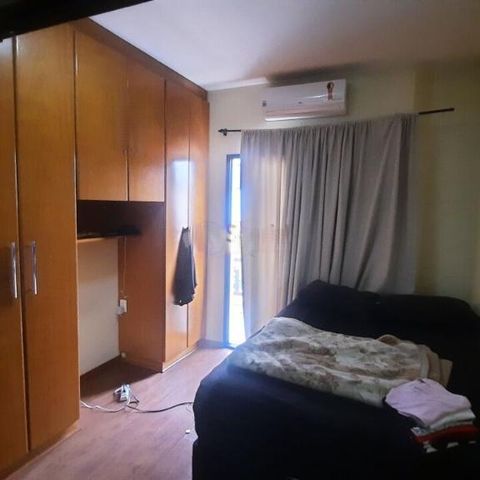 Casa à venda com 241m², 3 quartos e 4 vagas
