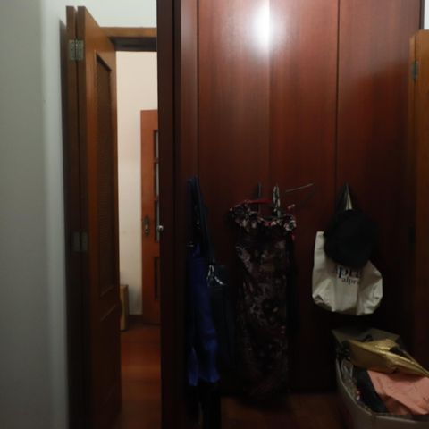 Casa à venda com 560m², 4 quartos e 2 vagasCloset Suíte 3