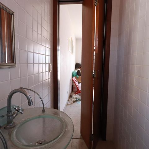 Casa à venda com 560m², 4 quartos e 2 vagasLavabo 1