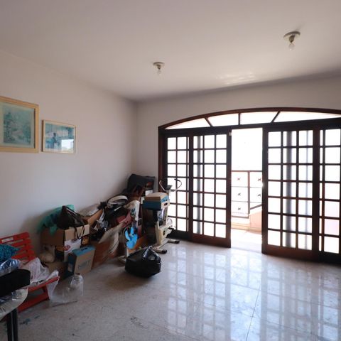 Casa à venda com 560m², 4 quartos e 2 vagasSala 2