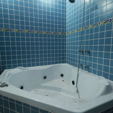 Casa à venda com 560m², 4 quartos e 2 vagasBanheiro da Suíte 3