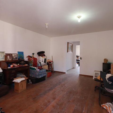 Casa à venda com 560m², 4 quartos e 2 vagasSala 3