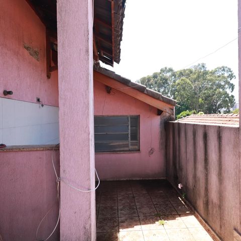 Casa à venda com 560m², 4 quartos e 2 vagasÁrea de Serviço