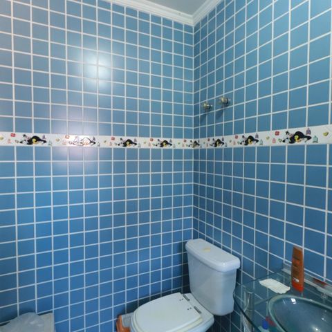 Casa à venda com 560m², 4 quartos e 2 vagasBanheiro da Suíte 2