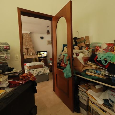 Casa à venda com 560m², 4 quartos e 2 vagasEscritório