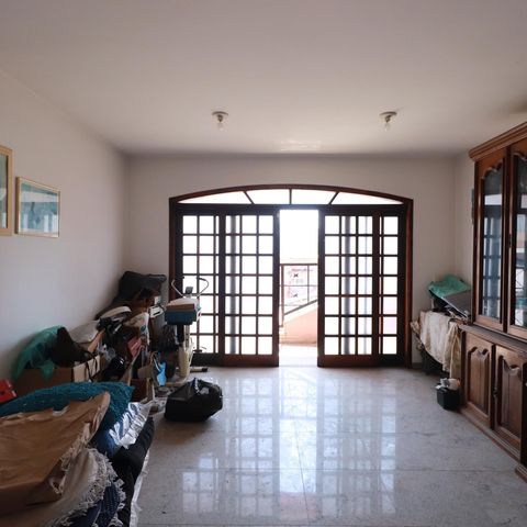Casa à venda com 560m², 4 quartos e 2 vagasSala 2