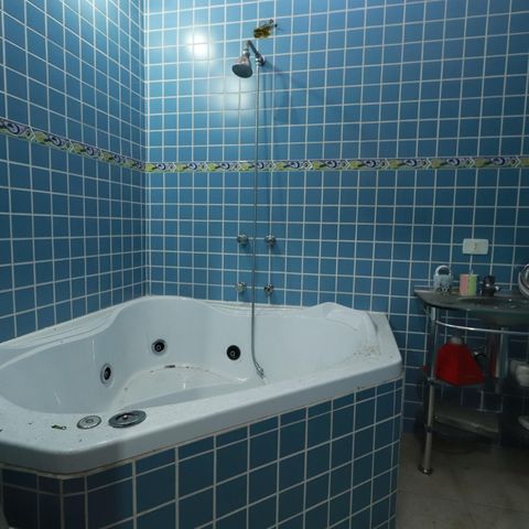 Casa à venda com 560m², 4 quartos e 2 vagasBanheiro da Suíte 3