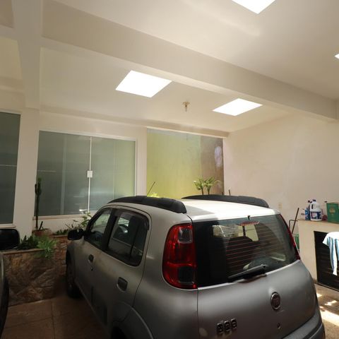 Casa à venda com 560m², 4 quartos e 2 vagasGaragem