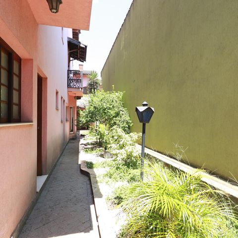 Casa à venda com 560m², 4 quartos e 2 vagasQuintal