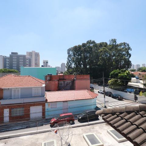 Casa à venda com 560m², 4 quartos e 2 vagasSacada Sala 2