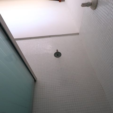 Casa à venda com 560m², 4 quartos e 2 vagasBanheiro da Suíte 1