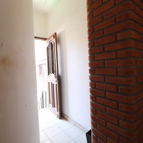 Casa à venda com 560m², 4 quartos e 2 vagasQuarto de Serviço
