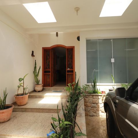 Casa à venda com 560m², 4 quartos e 2 vagasGaragem