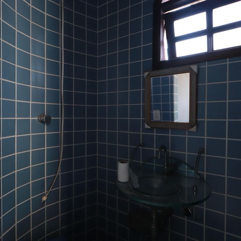 Casa à venda com 560m², 4 quartos e 2 vagasBanheiro de serviço