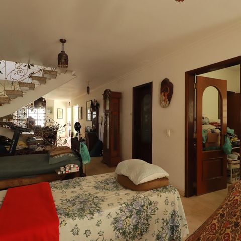 Casa à venda com 560m², 4 quartos e 2 vagasSala