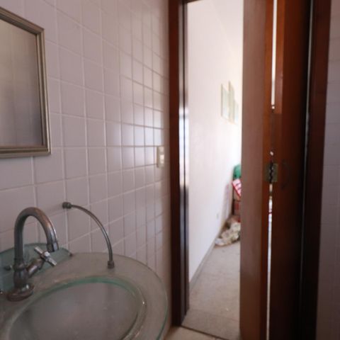 Casa à venda com 560m², 4 quartos e 2 vagasLavabo 1