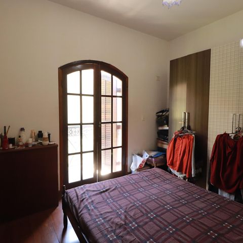 Casa à venda com 560m², 4 quartos e 2 vagasSuíte 4