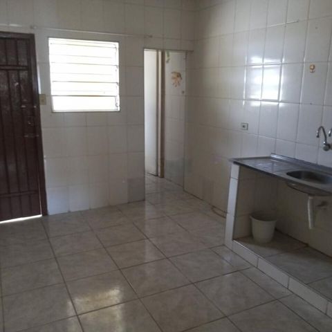 Casa à venda com 150m², 2 quartos e sem vaga