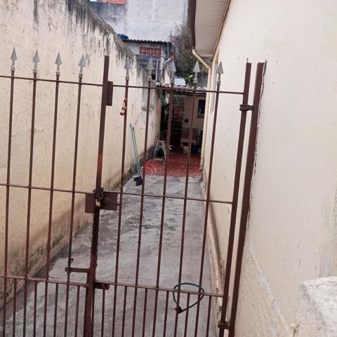Casa à venda com 150m², 2 quartos e sem vaga