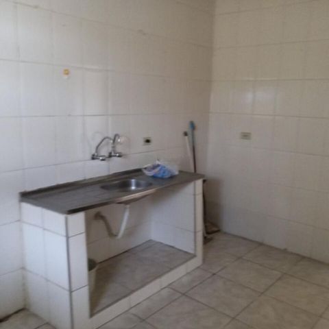 Casa à venda com 150m², 2 quartos e sem vaga