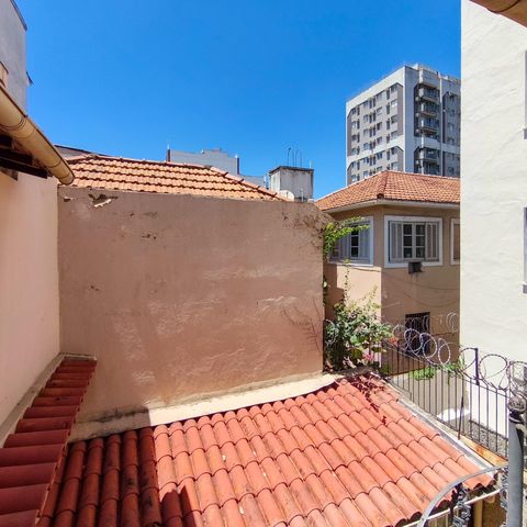Casa à venda com 253m², 4 quartos e 1 vaga Casa à venda com 253m², 4 quartos e 1 vagaÁrea comum