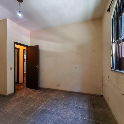 Casa à venda com 253m², 4 quartos e 1 vaga Casa à venda com 253m², 4 quartos e 1 vagaQuarto 1