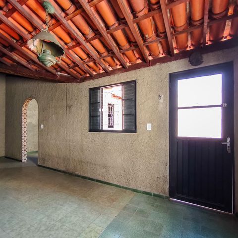 Casa à venda com 253m², 4 quartos e 1 vaga Casa à venda com 253m², 4 quartos e 1 vagaÁrea comum