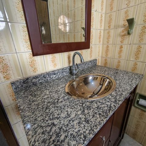 Casa à venda com 253m², 4 quartos e 1 vaga Casa à venda com 253m², 4 quartos e 1 vagaBanheiro Corredor