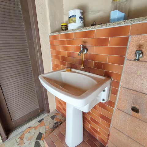 Casa à venda com 253m², 4 quartos e 1 vaga Casa à venda com 253m², 4 quartos e 1 vagaÁrea de Serviço