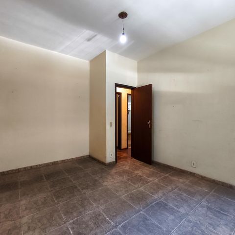Casa à venda com 253m², 4 quartos e 1 vaga Casa à venda com 253m², 4 quartos e 1 vagaQuarto 1