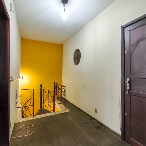 Casa à venda com 253m², 4 quartos e 1 vaga Casa à venda com 253m², 4 quartos e 1 vagaHall social