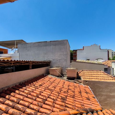 Casa à venda com 253m², 4 quartos e 1 vaga Casa à venda com 253m², 4 quartos e 1 vagaTerraço