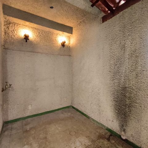 Casa à venda com 253m², 4 quartos e 1 vaga