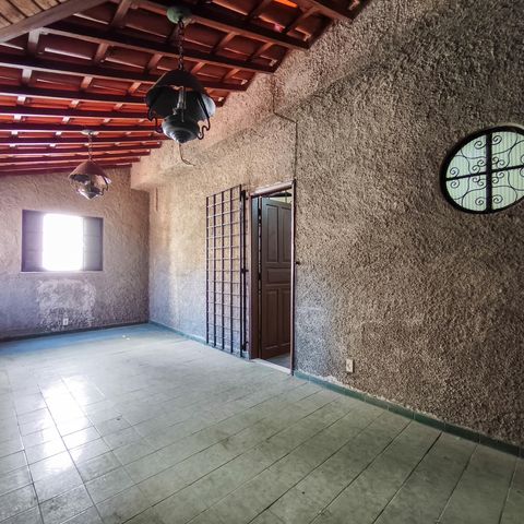 Casa à venda com 253m², 4 quartos e 1 vaga Casa à venda com 253m², 4 quartos e 1 vagaÁrea comum