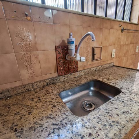 Casa à venda com 253m², 4 quartos e 1 vaga Casa à venda com 253m², 4 quartos e 1 vagaCozinha