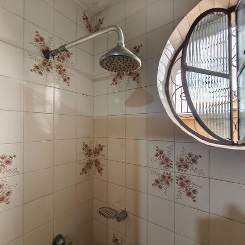 Casa à venda com 253m², 4 quartos e 1 vaga Casa à venda com 253m², 4 quartos e 1 vagaBanheiro Corredor