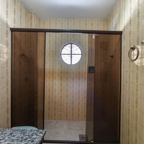 Casa à venda com 253m², 4 quartos e 1 vaga Casa à venda com 253m², 4 quartos e 1 vagaBanheiro Corredor