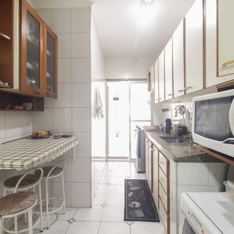Casa à venda com 90m², 3 quartos e 1 vaga Casa à venda com 90m², 3 quartos e 1 vagaCozinha
