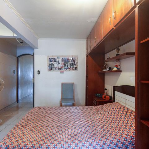 Casa à venda com 90m², 3 quartos e 1 vaga Casa à venda com 90m², 3 quartos e 1 vagaSuíte