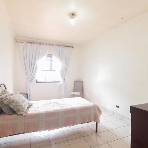 Casa à venda com 90m², 3 quartos e 1 vaga Casa à venda com 90m², 3 quartos e 1 vagaQuarto 1